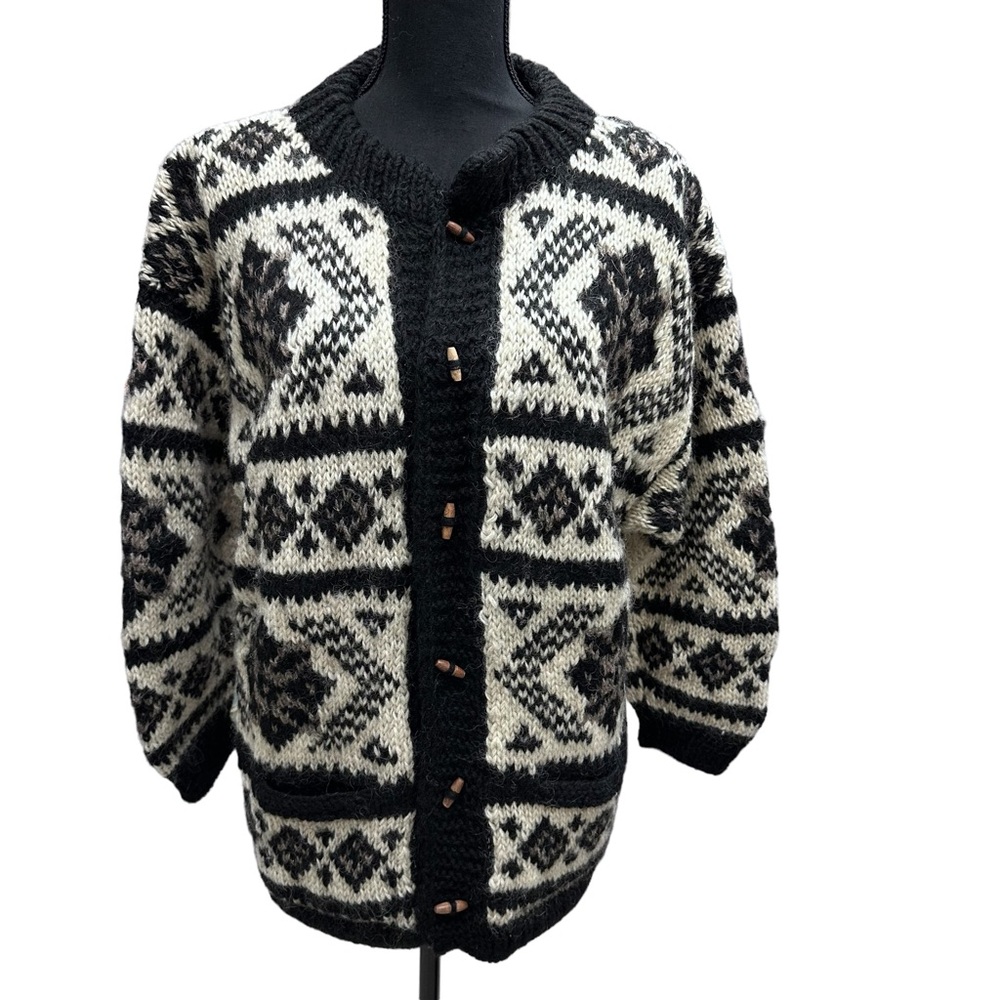 NOMADIC TRADERS Hand Made 100% Wool Cardigan Button Sweater Chunky Knit Size M